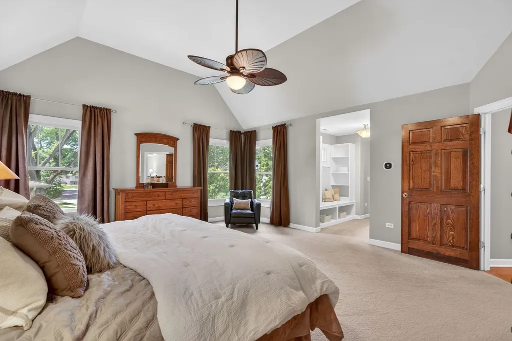 1045 Magnolia Lane Naperville IL 60540
