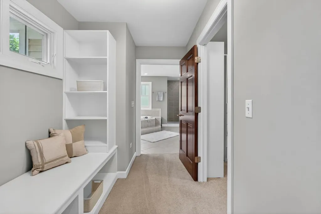 1045 Magnolia Lane Naperville IL 60540