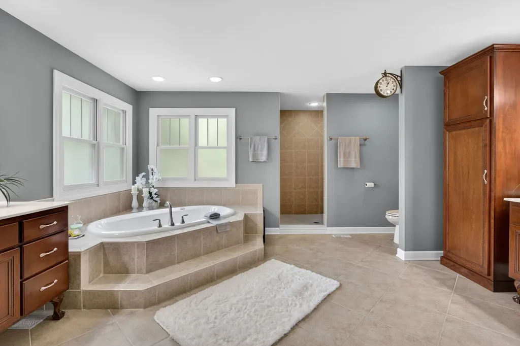1045 Magnolia Lane Naperville IL 60540
