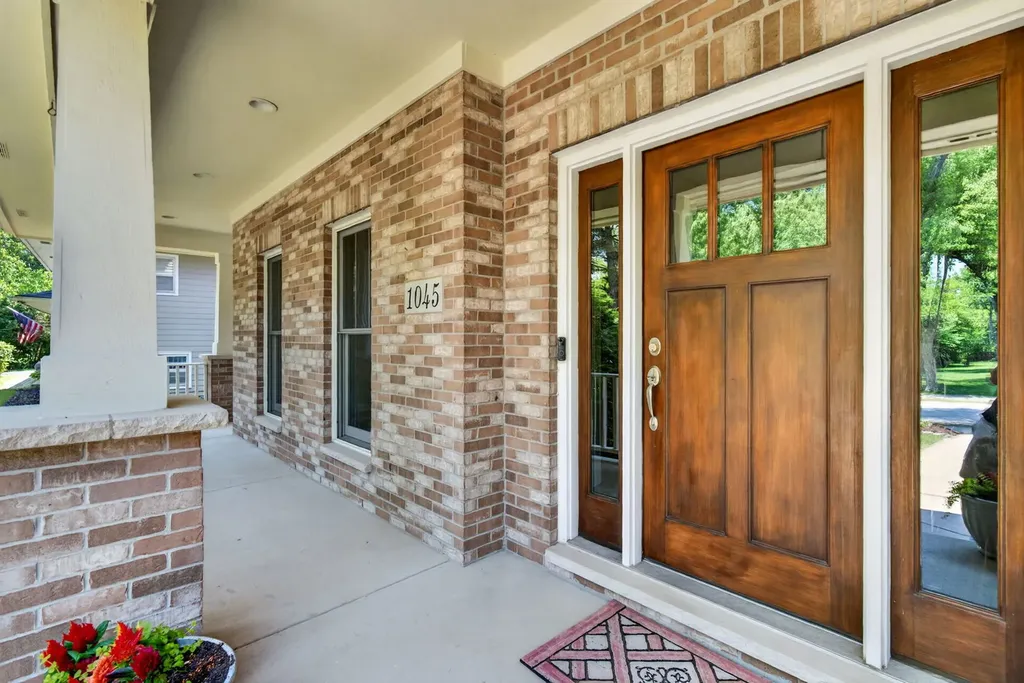 1045 Magnolia Lane Naperville IL 60540