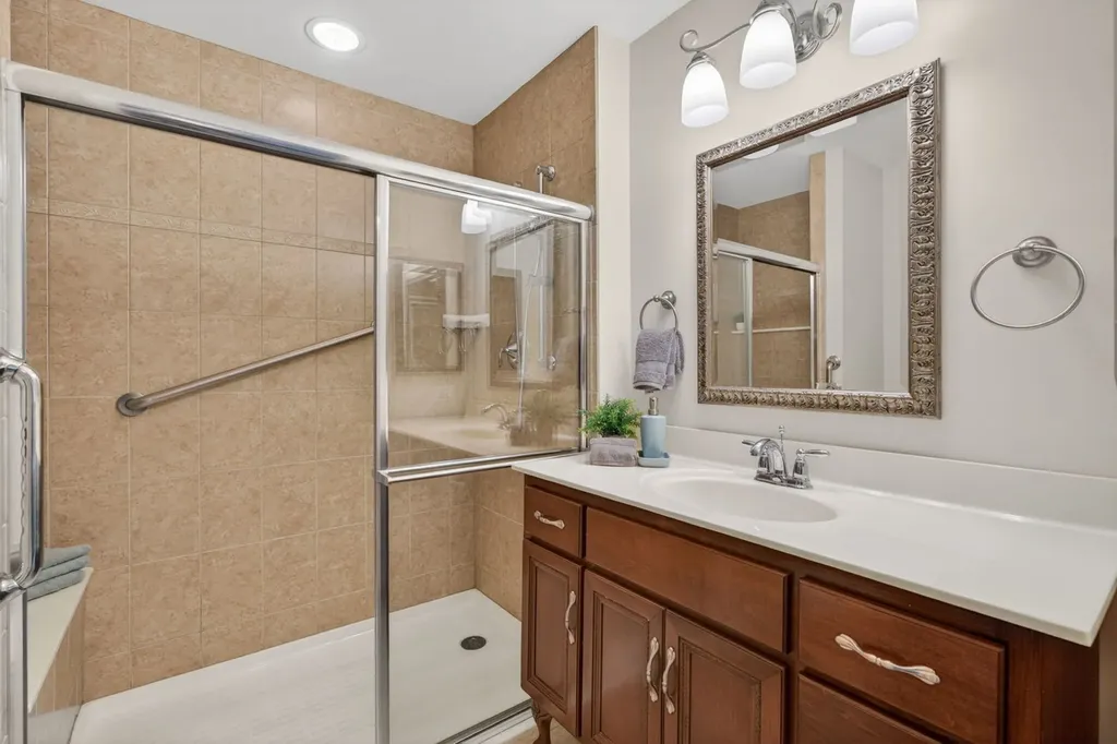 1045 Magnolia Lane Naperville IL 60540