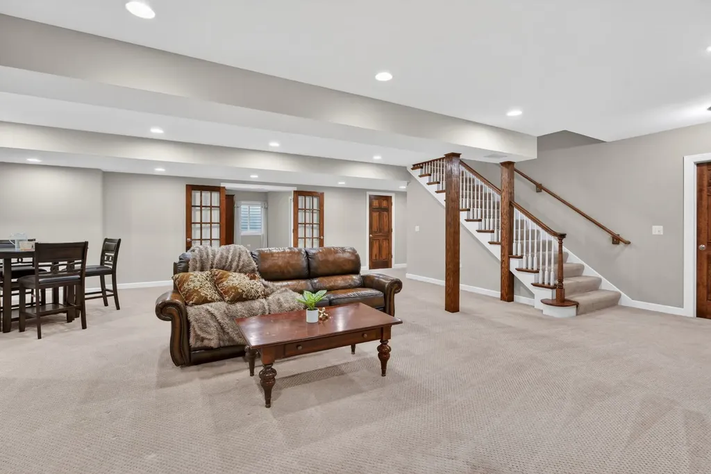 1045 Magnolia Lane Naperville IL 60540