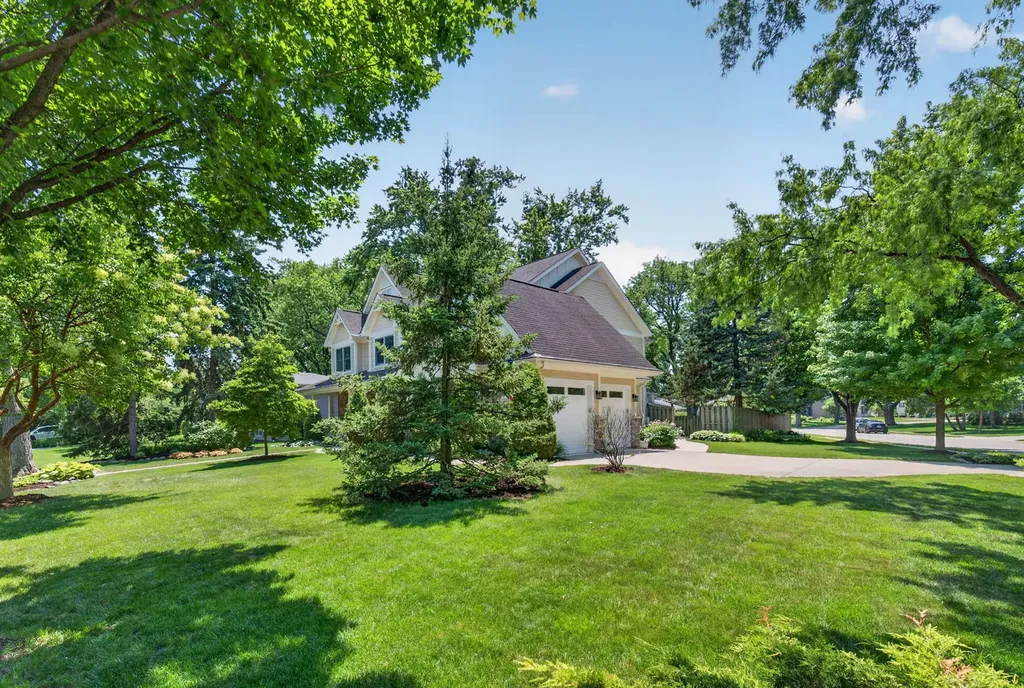 1045 Magnolia Lane Naperville IL 60540
