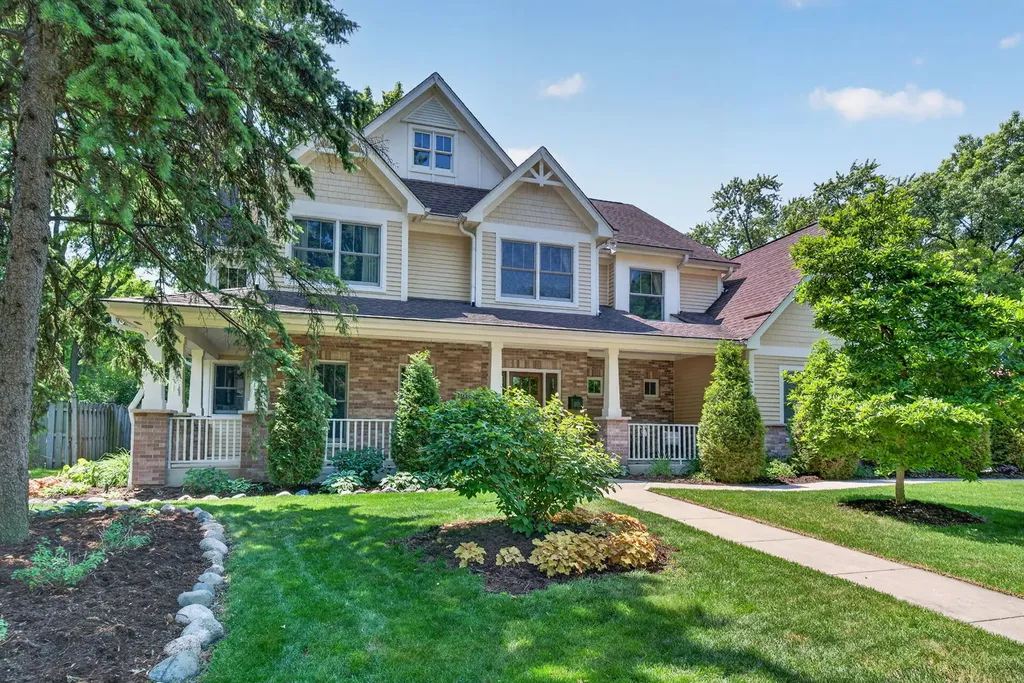 1045 Magnolia Lane Naperville IL 60540