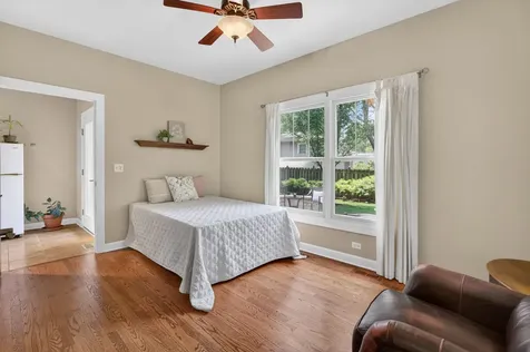 1045 Magnolia Lane Naperville IL 60540