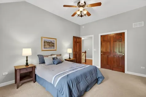 1045 Magnolia Lane Naperville IL 60540