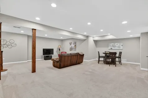1045 Magnolia Lane Naperville IL 60540
