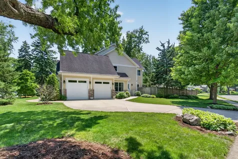 1045 Magnolia Lane Naperville IL 60540