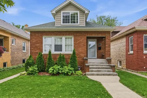 1536 Clinton Avenue Berwyn IL 60402