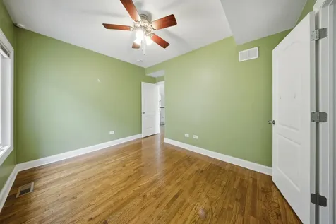 1536 Clinton Avenue Berwyn IL 60402