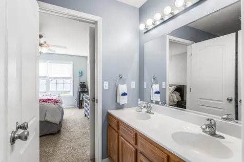 1704 Timber Wolf Lane Mahomet IL 61853