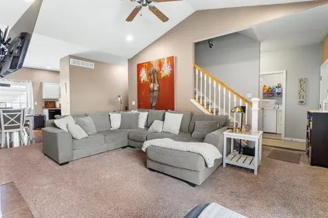 1704 Timber Wolf Lane Mahomet IL 61853