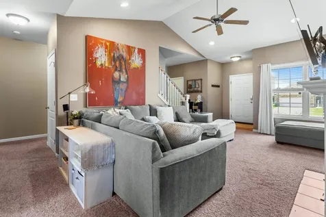 1704 Timber Wolf Lane Mahomet IL 61853