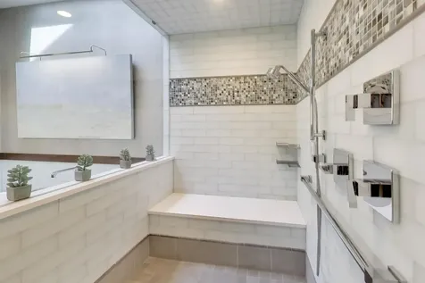 2665 Sunset Trail Riverwoods IL 60015