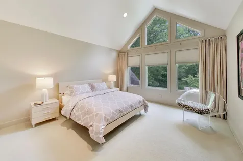 2665 Sunset Trail Riverwoods IL 60015