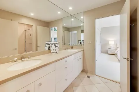 2665 Sunset Trail Riverwoods IL 60015