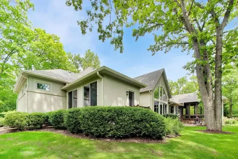 2665 Sunset Trail Riverwoods IL 60015