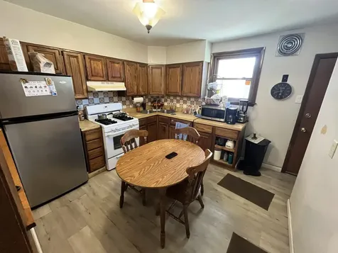 10939 South Avenue F Chicago IL 60617