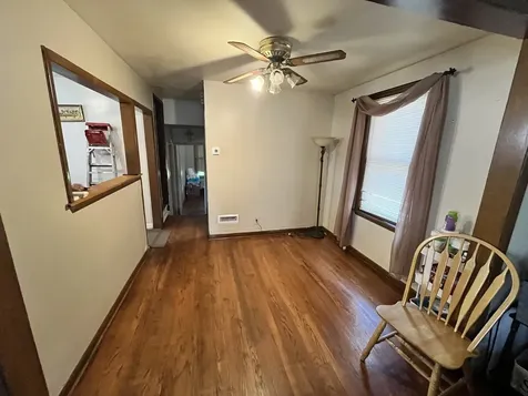 10939 South Avenue F Chicago IL 60617