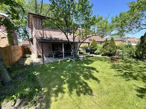 10939 South Avenue F Chicago IL 60617