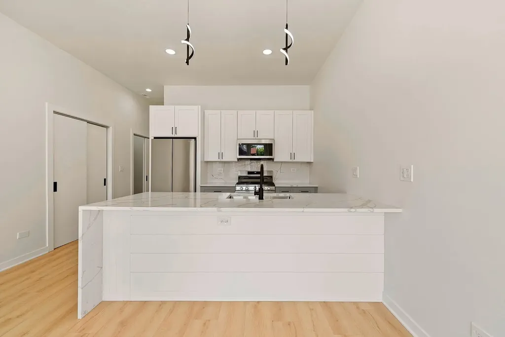 538 North Trumbull Avenue Chicago IL 60624