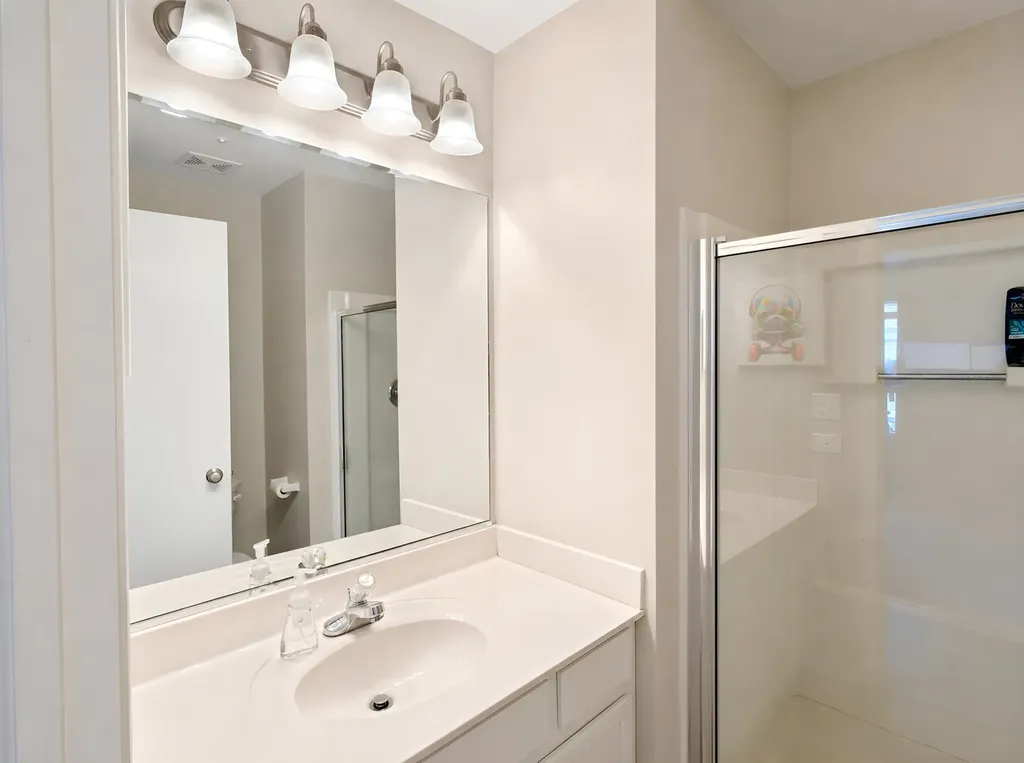 2443 Courtyard Circle Aurora IL 60506