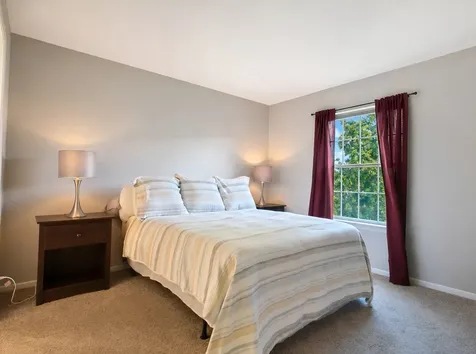 2443 Courtyard Circle Aurora IL 60506