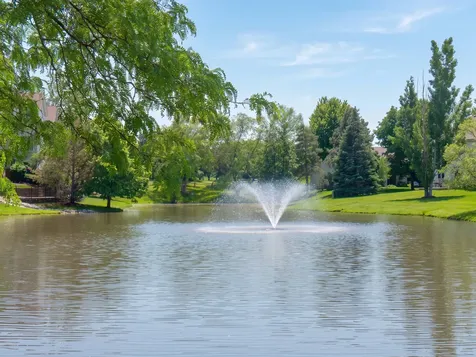 2443 Courtyard Circle Aurora IL 60506