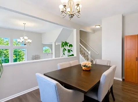 2443 Courtyard Circle Aurora IL 60506
