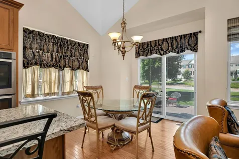 819 Canton Drive Oswego IL 60543