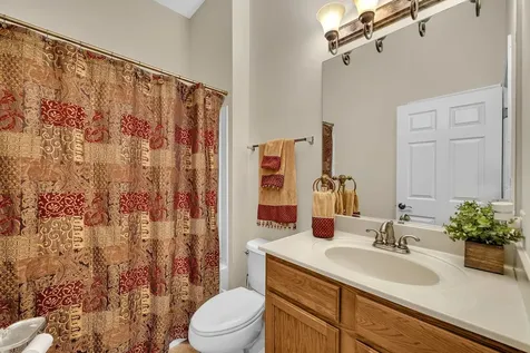 819 Canton Drive Oswego IL 60543