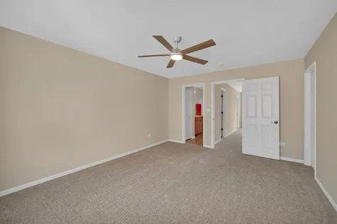 819 Canton Drive Oswego IL 60543