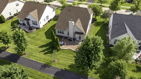 819 Canton Drive Oswego IL 60543