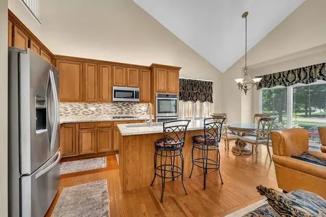 819 Canton Drive Oswego IL 60543