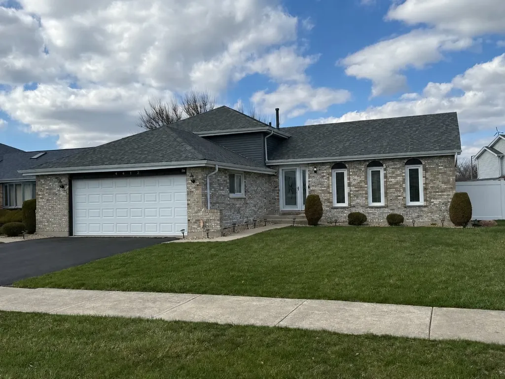 4412 Bretz Drive Richton Park IL 60471