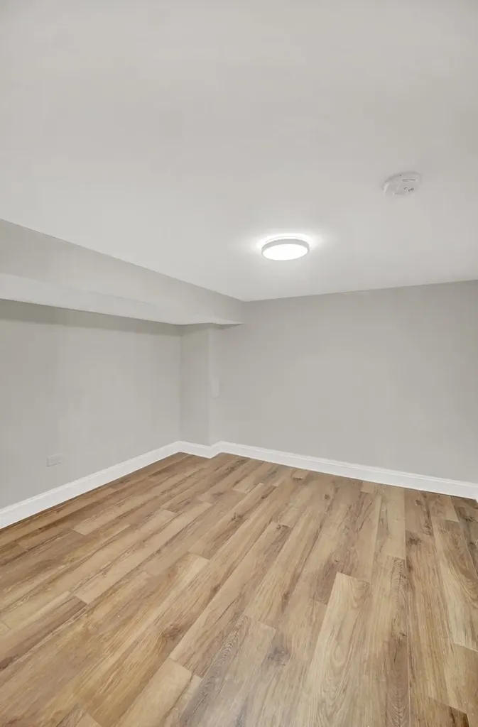 7707 South Ridgeland Avenue Chicago IL 60649