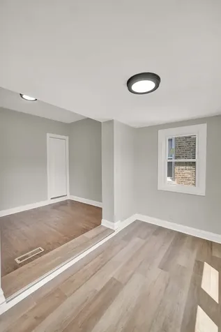 7707 South Ridgeland Avenue Chicago IL 60649