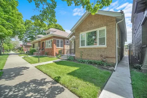 7707 South Ridgeland Avenue Chicago IL 60649