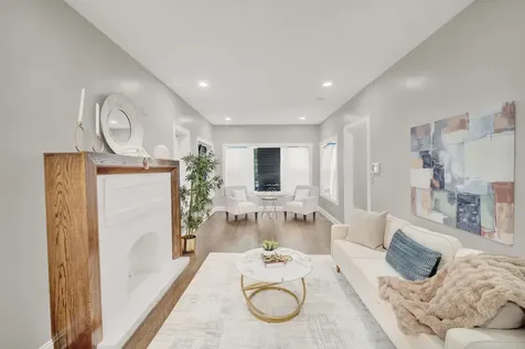 7707 South Ridgeland Avenue Chicago IL 60649