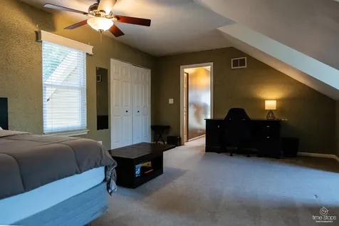 335 Wentworth Lane Bartlett IL 60103