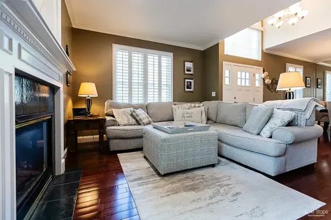 335 Wentworth Lane Bartlett IL 60103