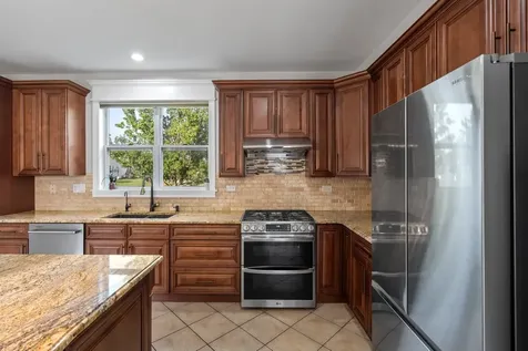 230 Liszka Lane Oswego IL 60543