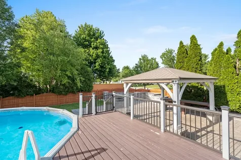 230 Liszka Lane Oswego IL 60543