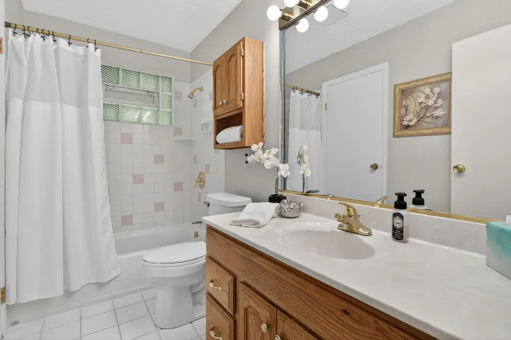 100 Shady Lane Bolingbrook IL 60440