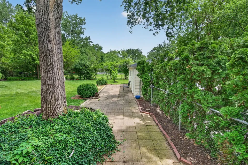 100 Shady Lane Bolingbrook IL 60440