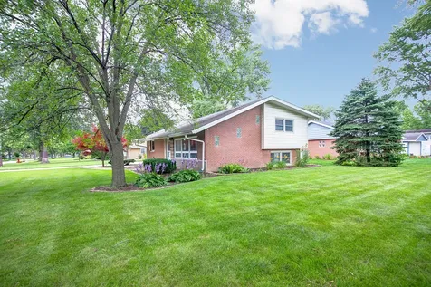 12661 South Major Avenue Palos Heights IL 60463