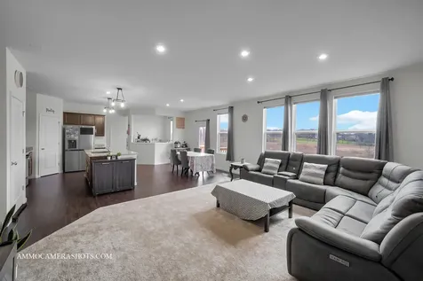 1398 Kessler Drive Mundelein IL 60060