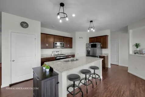 1398 Kessler Drive Mundelein IL 60060