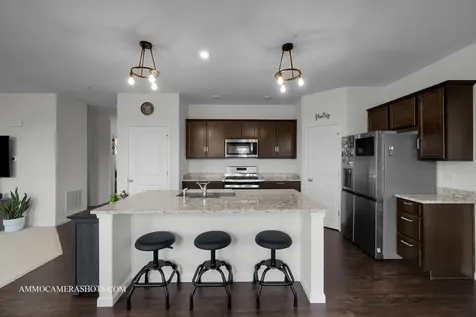 1398 Kessler Drive Mundelein IL 60060
