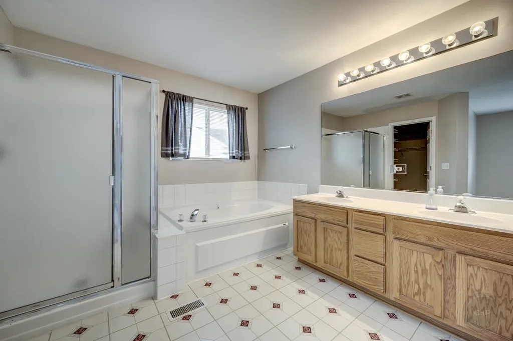 2631 Flagstone Circle Naperville IL 60564